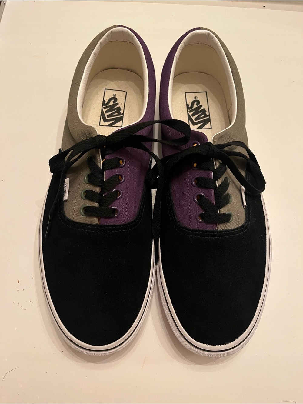 Vans  Era Rally Old Skool  Skate Shoes Suede and Canvas 
NWOT (Never Worn)